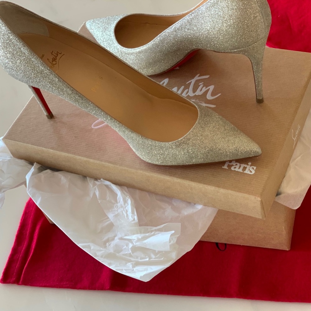 Stunning Sparkly Loubs ✨❤️